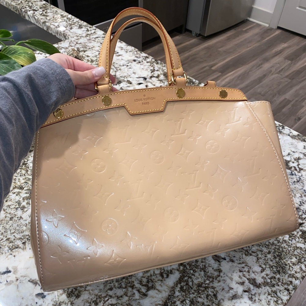Louis Vuitton Brea Vernis